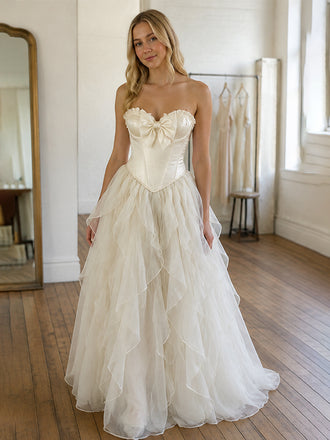 Elegant Ivory Bow Strapless A-line Tiered Tulle Prom Dress, PD28231237