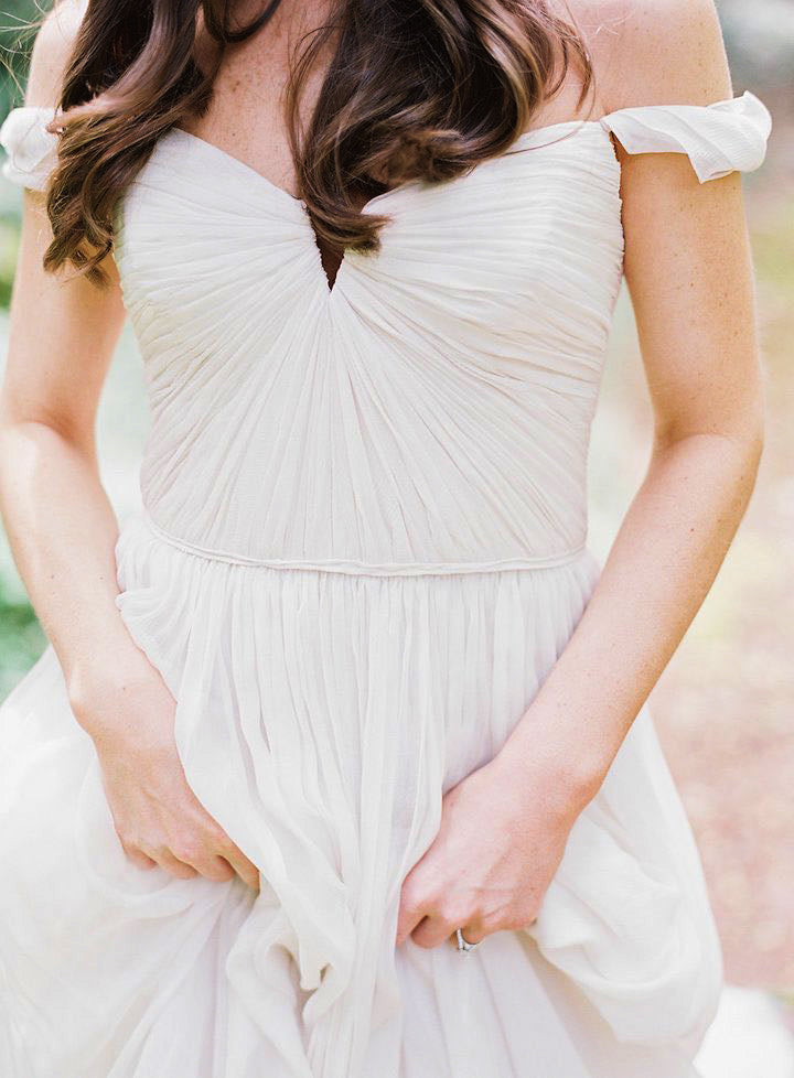 Off Shoulder Ivory Chiffon A-line Beach Wedding Dresses. AB061